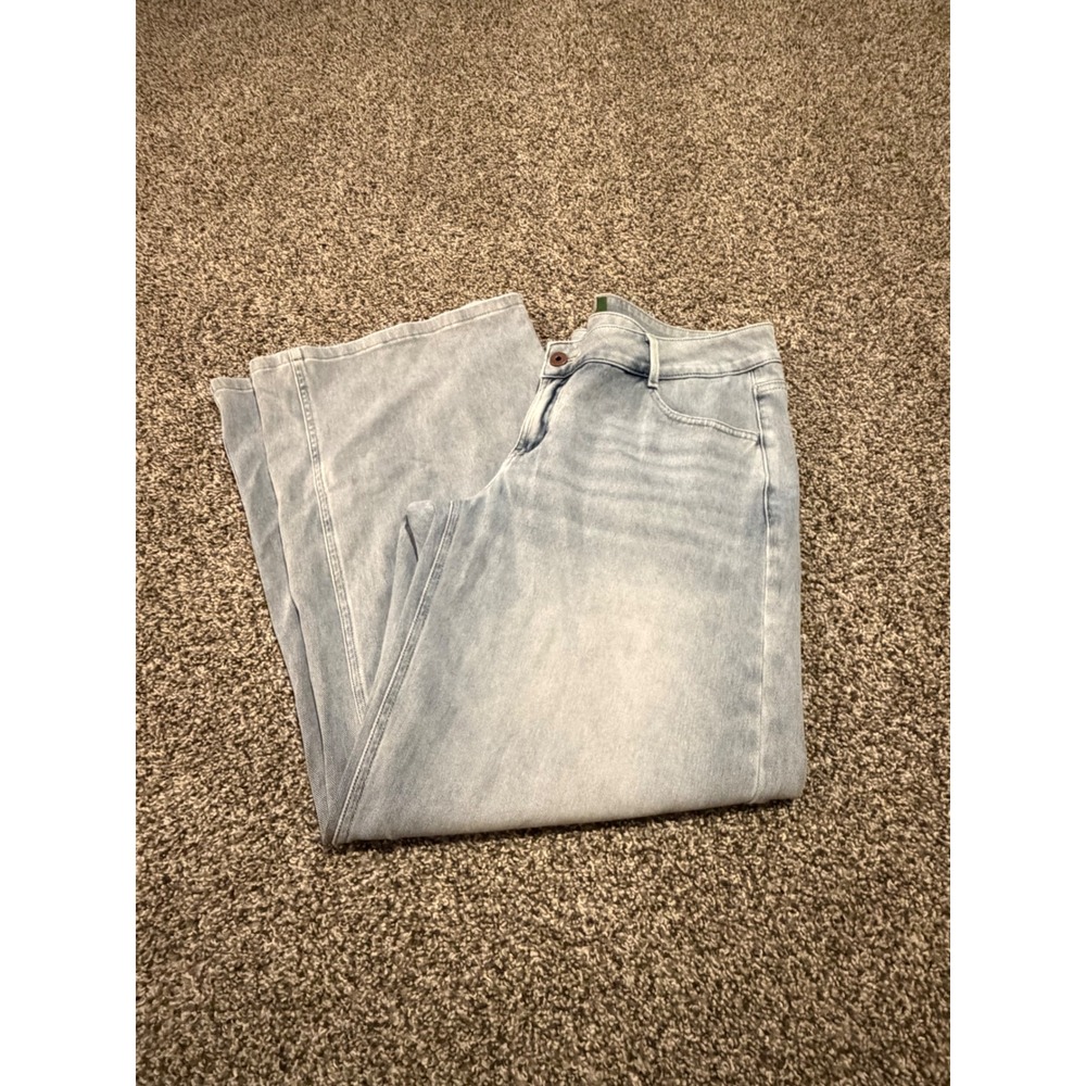 Halara Women Light Wash Wide Leg Denim Jeans Size Medium Regular stretch